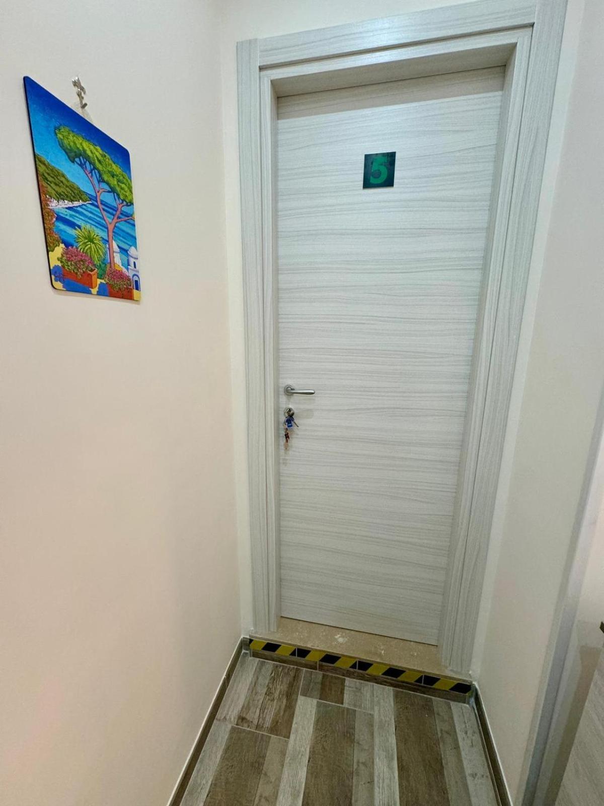Punto House Ferrovia Hotel Naples Luaran gambar