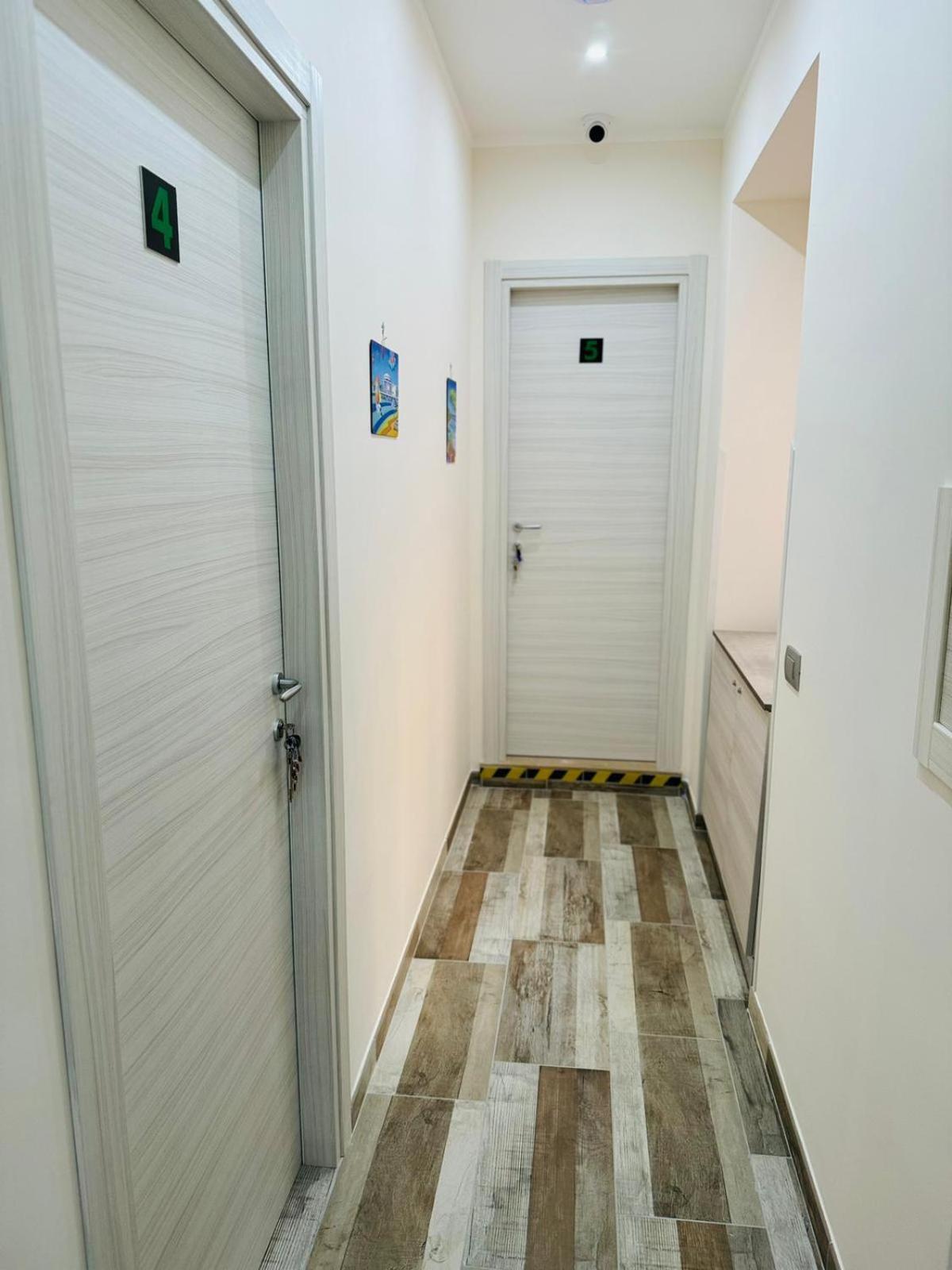 Punto House Ferrovia Hotel Naples Luaran gambar