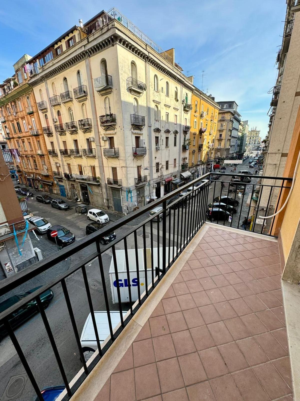 Punto House Ferrovia Hotel Naples Luaran gambar
