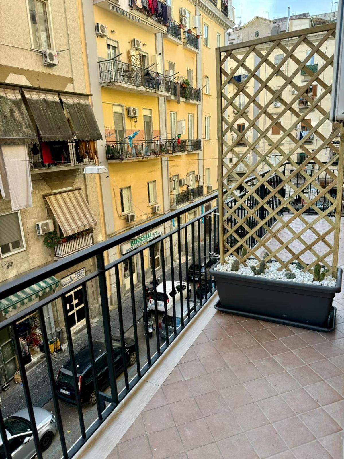 Punto House Ferrovia Hotel Naples Luaran gambar