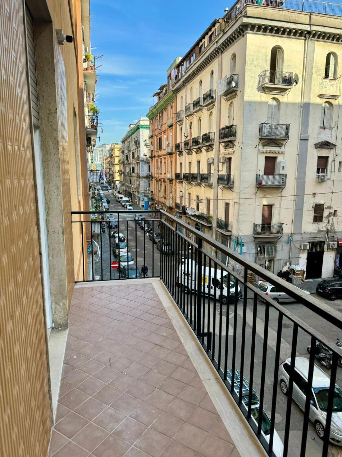 Punto House Ferrovia Hotel Naples Luaran gambar